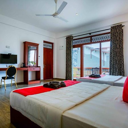 Polhena Grand Resort & Banquet Matara Bagian luar foto