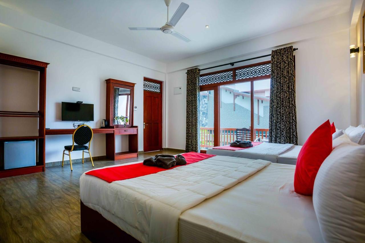 Polhena Grand Resort & Banquet Matara Bagian luar foto
