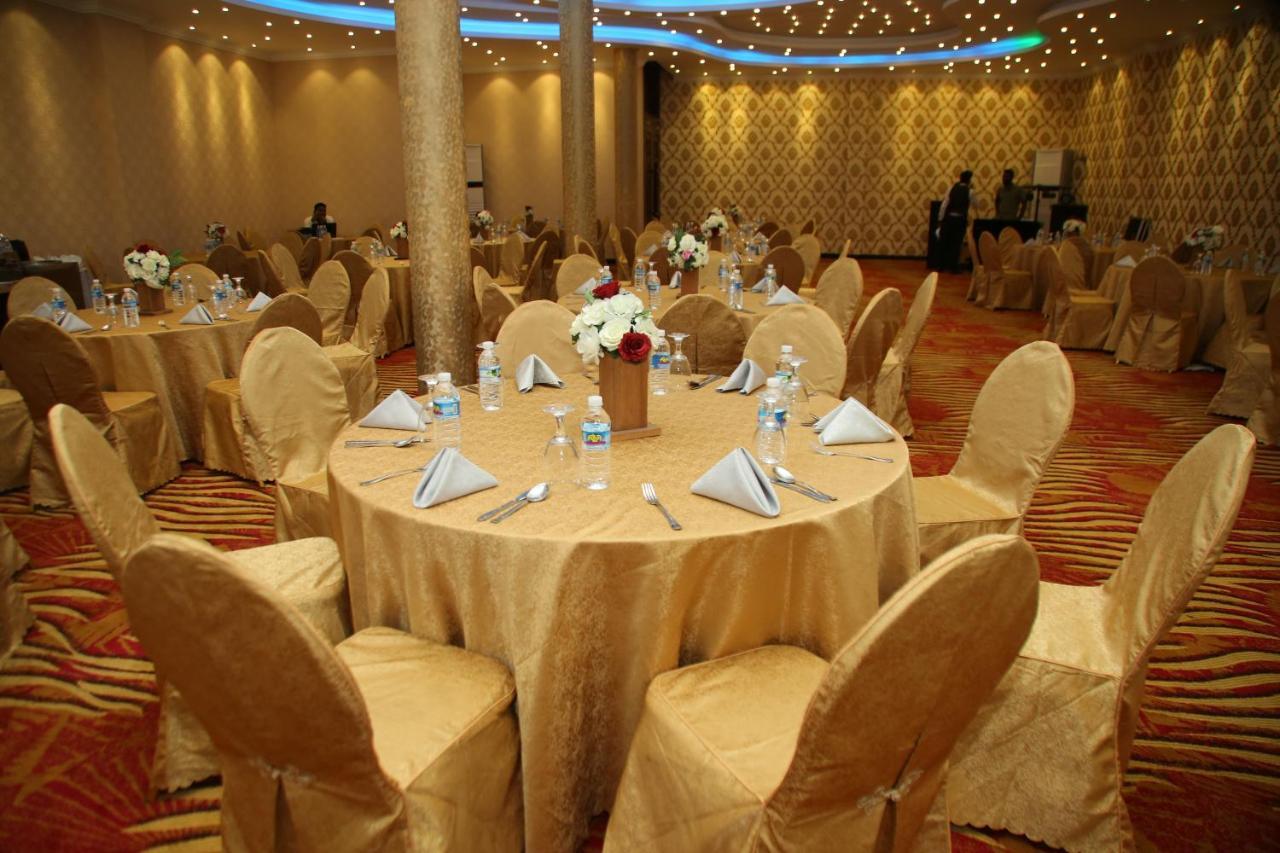 Polhena Grand Resort & Banquet Matara Bagian luar foto